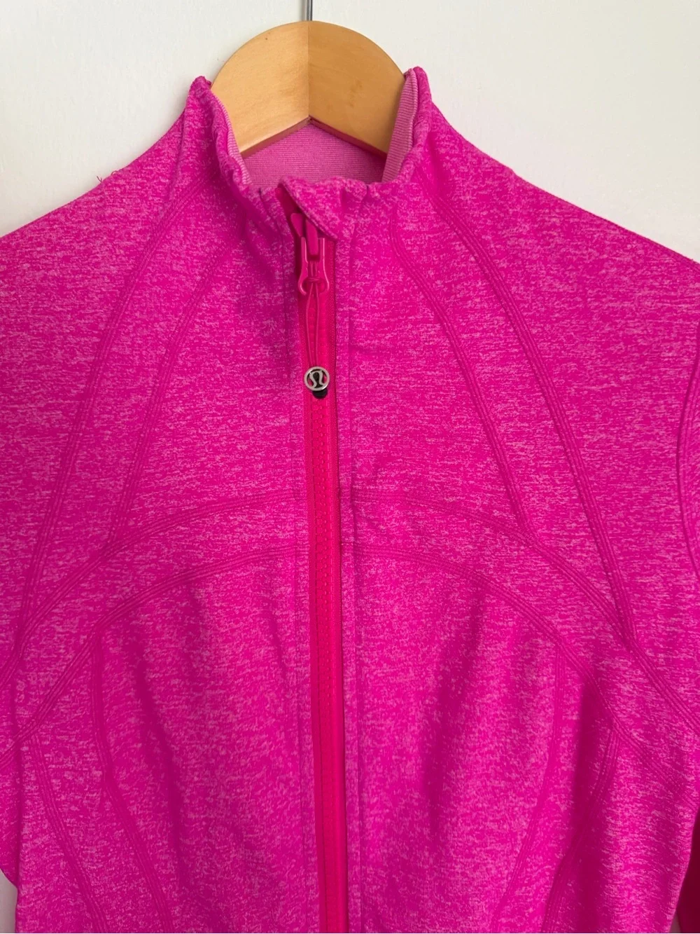 Lululemon Define Performance Jacket Women Size 6 Full Zip Hot Pink